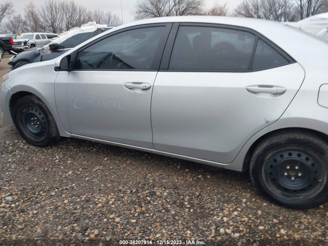 Toyota COROLLA LE 2018 5YFBURHE1JP847974 Image 14