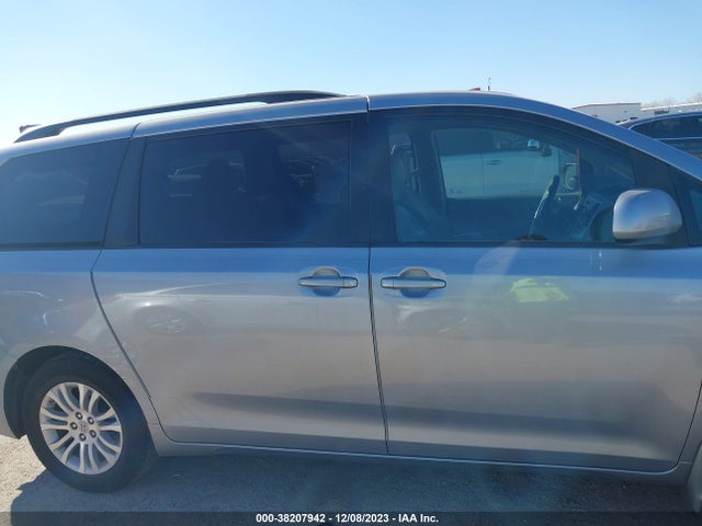 2012 TOYOTA SIENNA XLE V6 8 PASSENGER VIN: 5TDYK3DC0CS184988