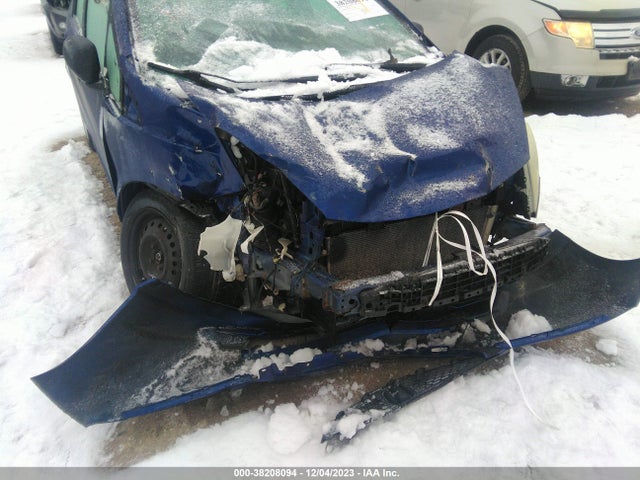 2011 HONDA FIT VIN: JHMGE8H36BC009976
