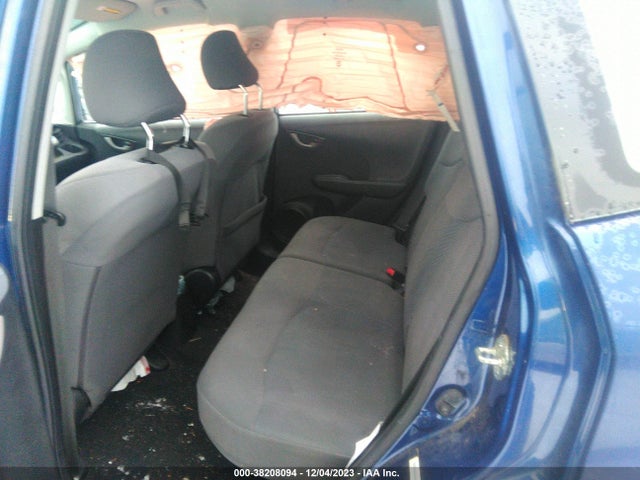 2011 HONDA FIT VIN: JHMGE8H36BC009976