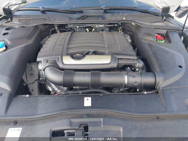 2018 PORSCHE CAYENNE WP1AA2A27JKA03009 Photo 9