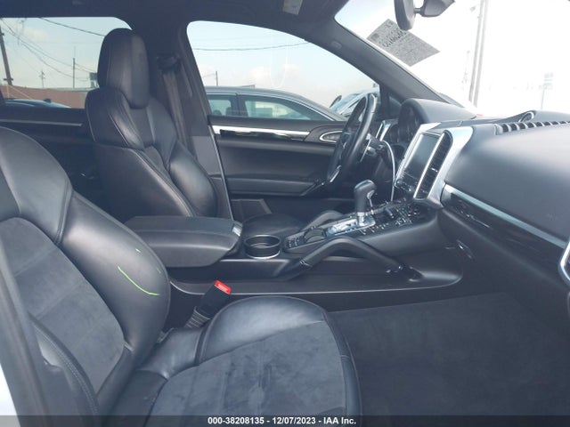2018 PORSCHE CAYENNE WP1AA2A27JKA03009 Photo 4