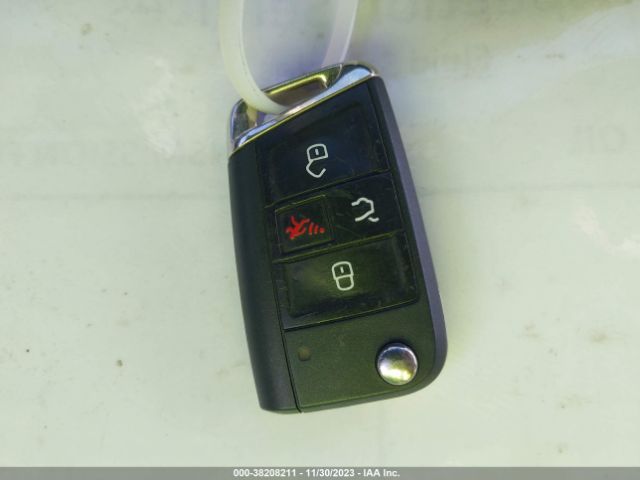 2020 VOLKSWAGEN TIGUAN 3VV3B7AX3LM118462 Photo 10