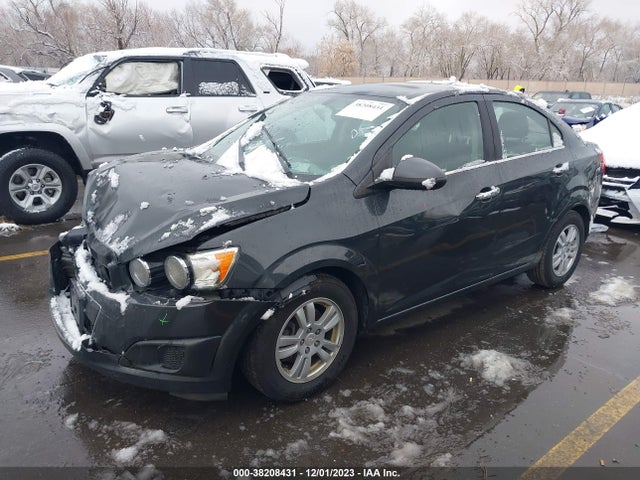 Chevrolet Sonic Lt Auto 2014 1G1JC5SH4E4228815 Image 2