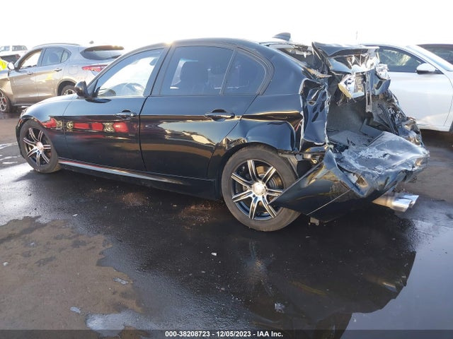 2009 BMW 328I VIN: WBAPH53539A435157