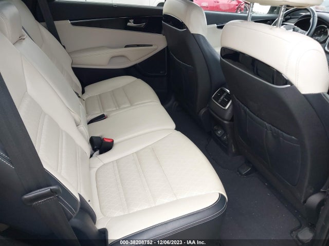 2018 KIA SORENTO 3.3L SXL VIN: 5XYPKDA52JG381064