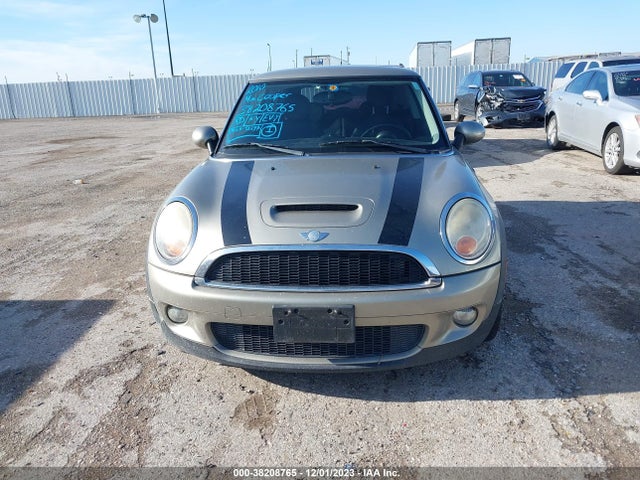 2010 MINI COOPER S WMWMF7C54ATZ70897 Photo 5