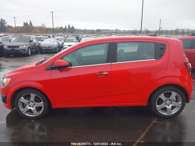 Chevrolet Sonic Ltz Auto 2015 1G1JE6SB8F4124714 Image 15