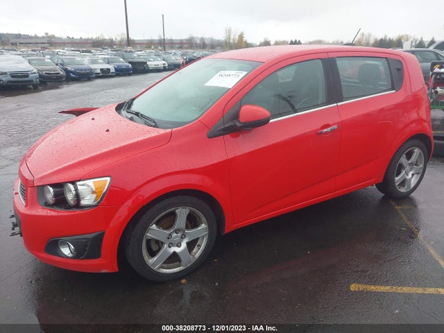 Chevrolet Sonic Ltz Auto 2015 1G1JE6SB8F4124714 Image 2