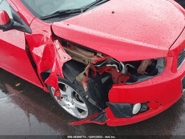 Chevrolet Sonic Ltz Auto 2015 1G1JE6SB8F4124714 Image 6