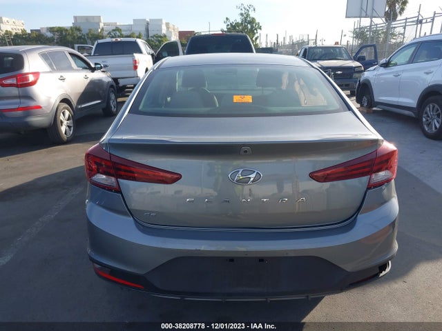 Hyundai ELANTRA SE 2019 KMHD74LF5KU810722 Image 16