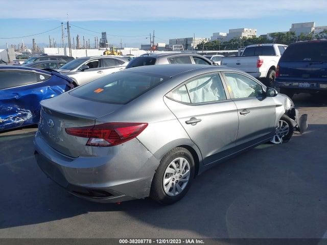 Hyundai ELANTRA SE 2019 KMHD74LF5KU810722 Image 4