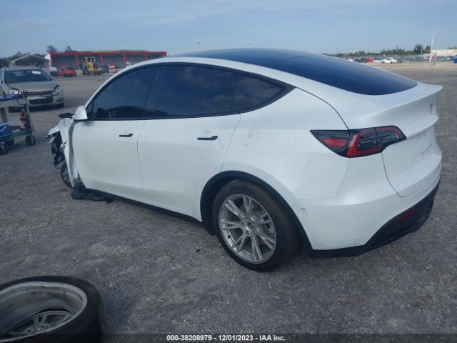 2023 TESLA MODEL Y 7SAYGDEE1PA113316 Photo 2