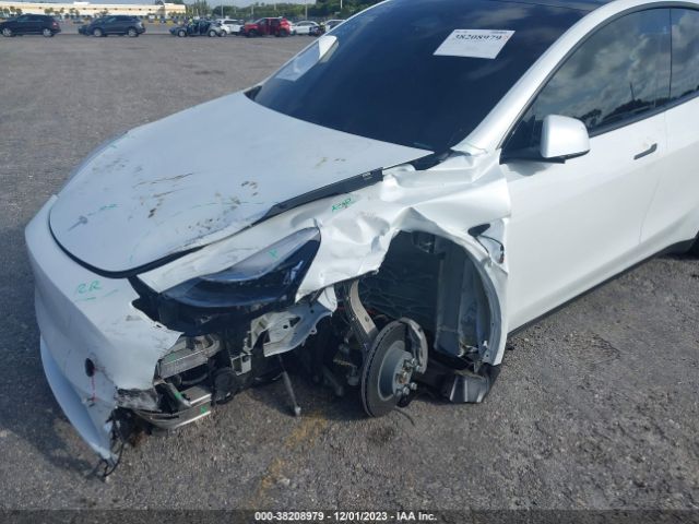 2023 TESLA MODEL Y 7SAYGDEE1PA113316 Photo 5