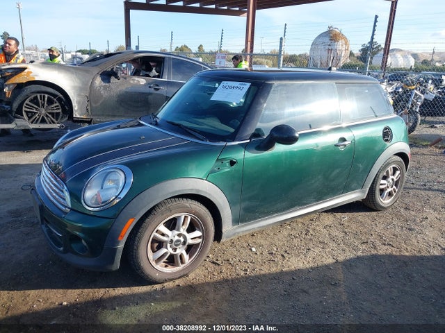 2012 MINI COOPER WMWSU3C58CT262192 Photo 5