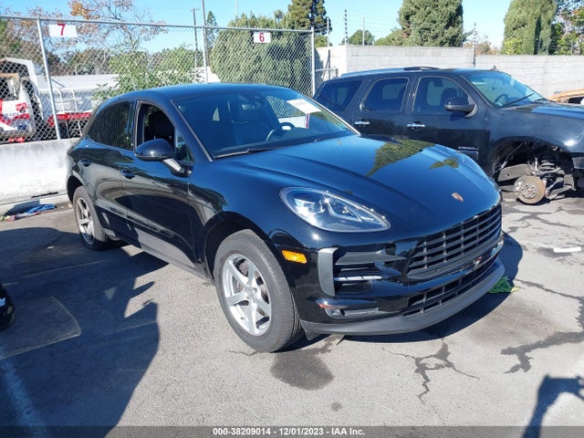 2021 PORSCHE MACAN WP1AA2A56MLB14675 Photo 0