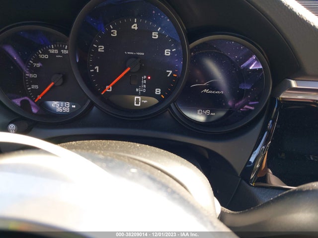 2021 PORSCHE MACAN WP1AA2A56MLB14675 Photo 6