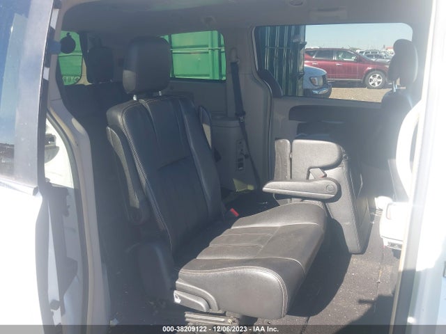 2014 CHRYSLER TOWN & COUNTRY TOURING VIN: 2C4RC1BG3ER342456