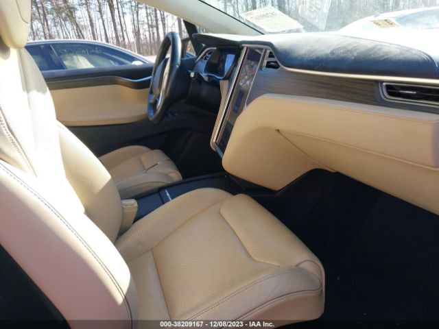 5YJXCBE40GFS00529 Tesla Model X 75d/p100d/p90d