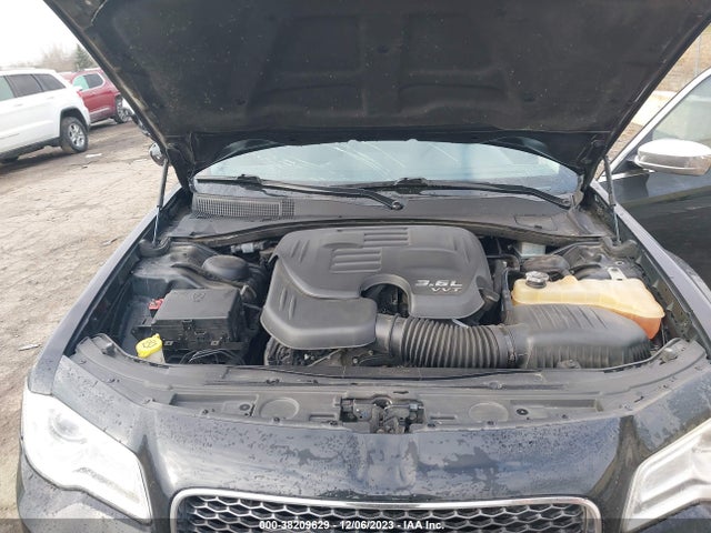 Chrysler 300 Limited Awd 2018 2C3CCAKG2JH191877 Image 10