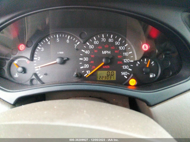 2002 FORD FOCUS ZX5 VIN: 3FAFP37352R171536