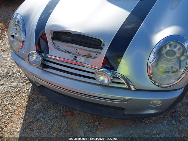 2006 MINI COOPER S WMWRE335X6TJ33922 Photo 5