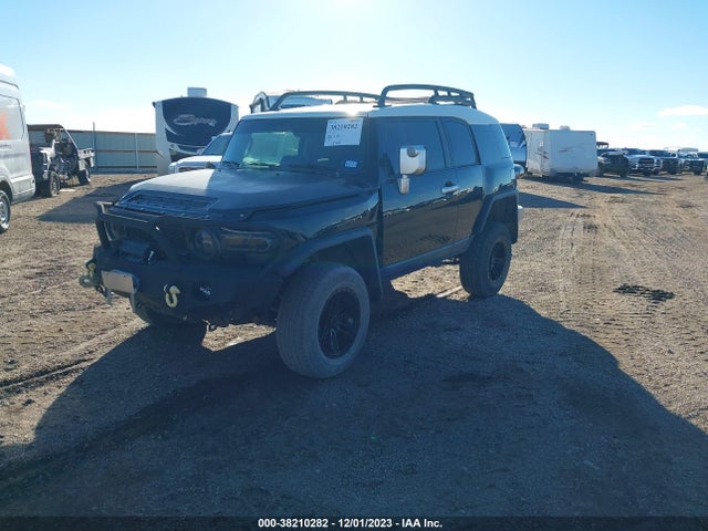 2007 TOYOTA FJ CRUISER VIN: JTEBU11F170047274