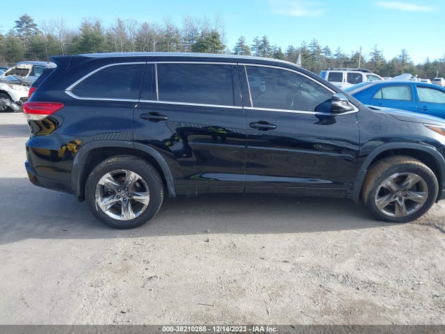 Toyota Highlander Limited Platinum 2017 5TDDZRFH6HS386229 Image 13
