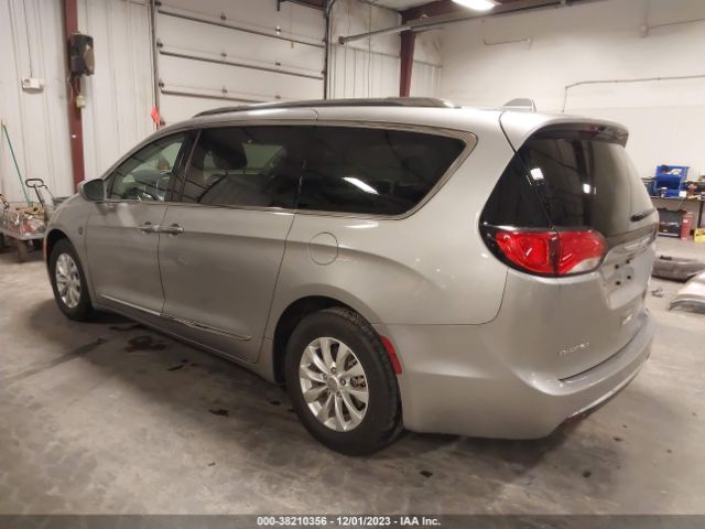 2019 CHRYSLER PACIFICA 2C4RC1BG6KR526608 Photo 2