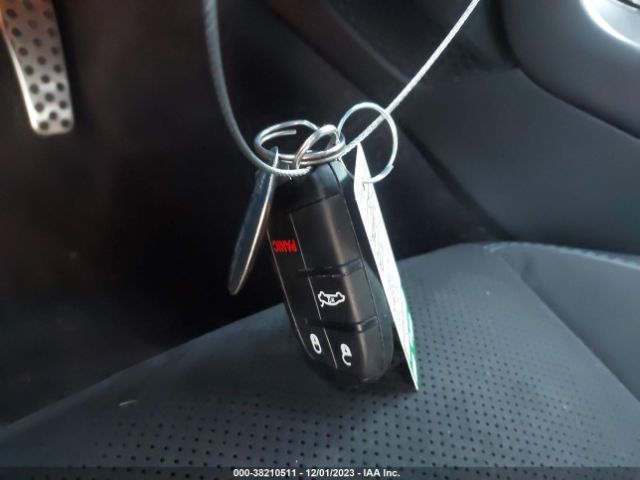 2C3CDZAG5JH255116 Dodge Challenger Sxt Plus