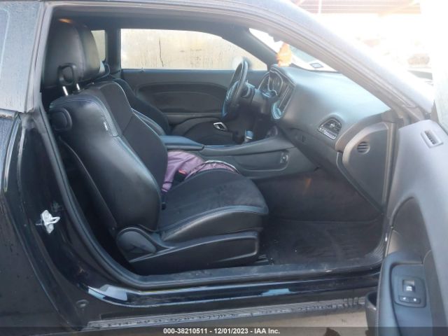 2C3CDZAG5JH255116 Dodge Challenger Sxt Plus