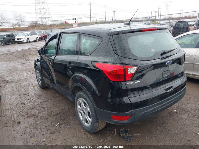 2019 FORD ESCAPE S VIN: 1FMCU0F71KUB52916