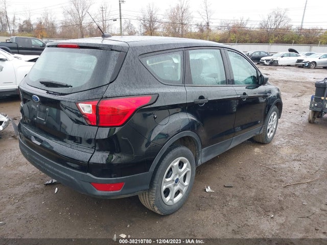 2019 FORD ESCAPE S VIN: 1FMCU0F71KUB52916
