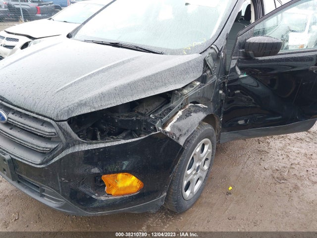 2019 FORD ESCAPE S VIN: 1FMCU0F71KUB52916