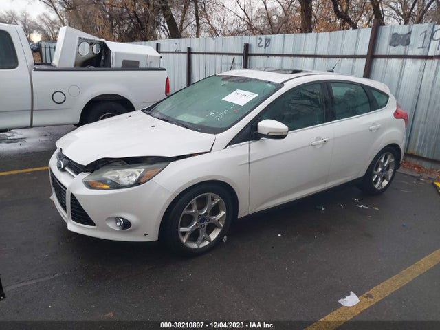 2014 FORD FOCUS TITANIUM VIN: 1FADP3N25EL229911