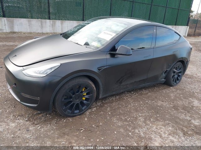 2023 TESLA MODEL Y 7SAYGDEE0PA031612 Photo 1