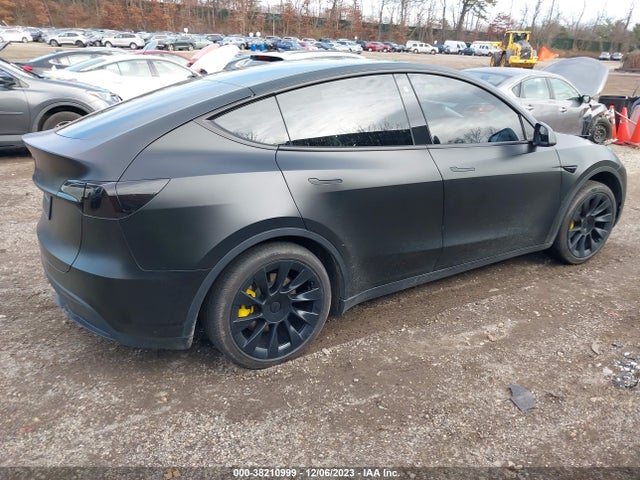 2023 TESLA MODEL Y 7SAYGDEE0PA031612 Photo 3