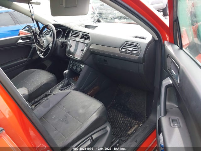 3VV3B7AX2JM102346 Volkswagen Tiguan 2.0t Sel/2.0t Se
