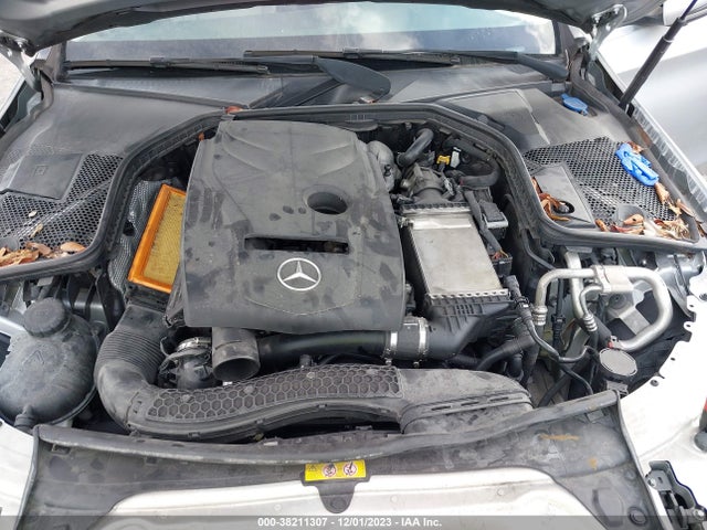 2017 MERCEDES-BENZ C 300 SPORT/LUXURY/ VIN: 55SWF4JB2HU205119