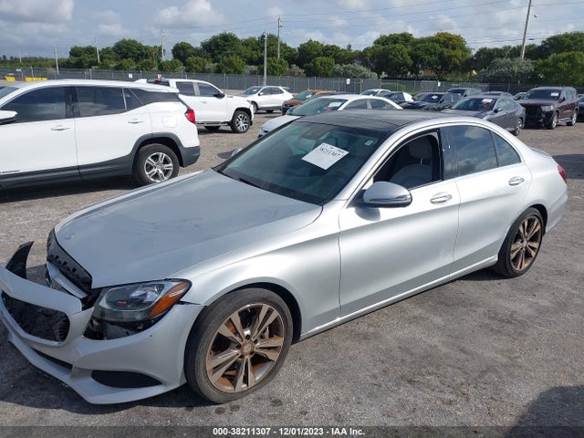 2017 MERCEDES-BENZ C 300 SPORT/LUXURY/ VIN: 55SWF4JB2HU205119