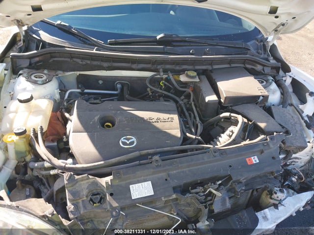 2011 MAZDA MAZDA3 I SPORT VIN: JM1BL1UG0B1491003