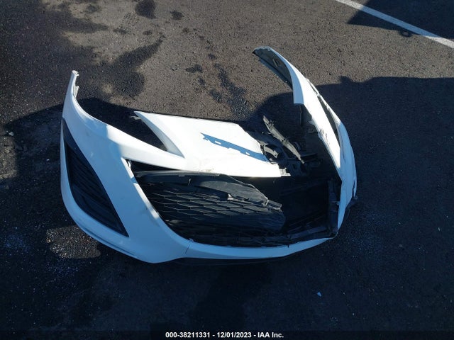 2011 MAZDA MAZDA3 I SPORT VIN: JM1BL1UG0B1491003
