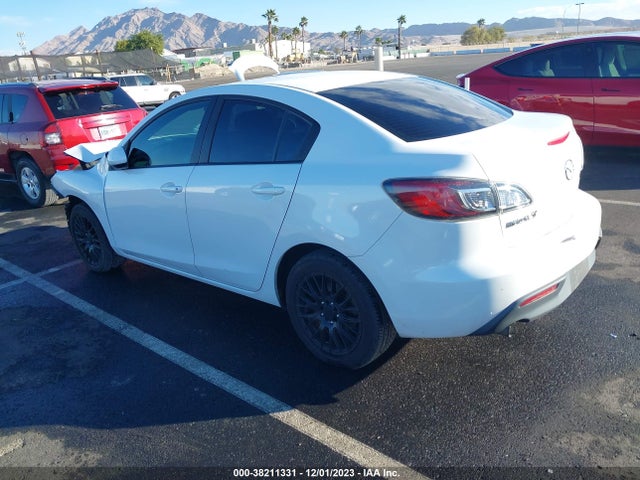 2011 MAZDA MAZDA3 I SPORT VIN: JM1BL1UG0B1491003