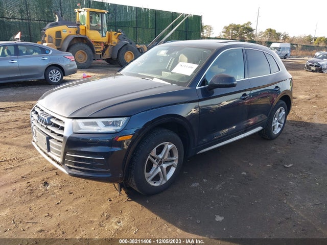 WA1BNAFY8J2181152 Audi Q5 2.0t Tech Premium/2.0t Premium