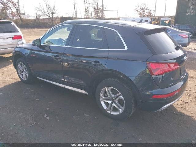 WA1BNAFY8J2181152 Audi Q5 2.0t Tech Premium/2.0t Premium