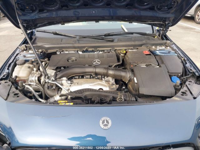 W1K3G4FB1NJ361074 Mercedes-Benz A 220 4matic