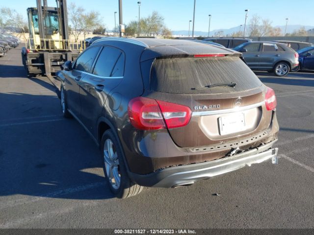 WDCTG4EB1HJ330319 Mercedes-Benz GLA 250