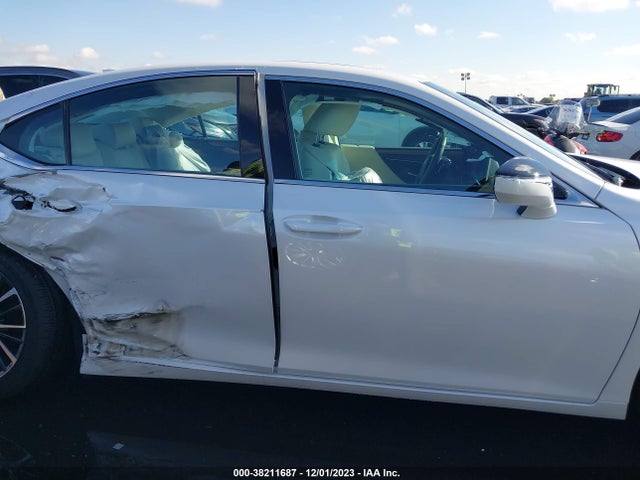 Lexus ES 350 2024 58ADZ1B15RU161229 Image 13