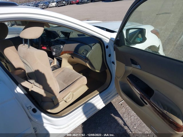2008 HONDA ACCORD 2.4 EX VIN: JHMCP26718C071497