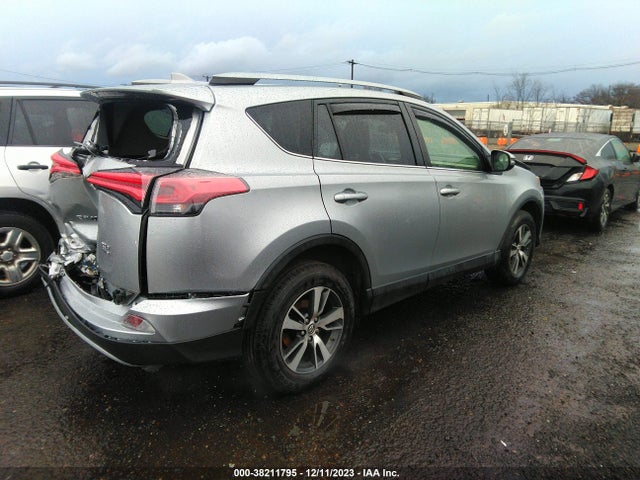 2018 TOYOTA RAV4 XLE VIN: JTMRFREV6JJ232418